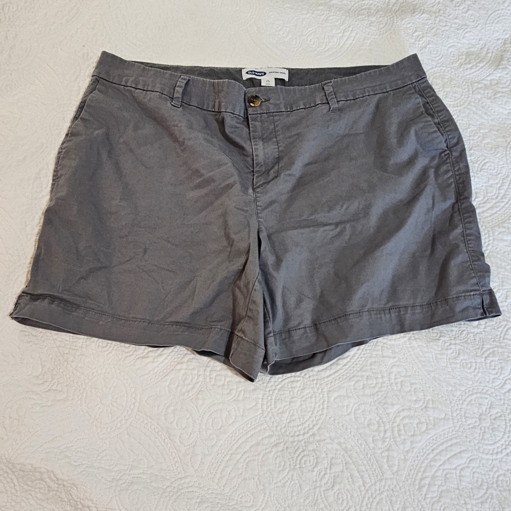 Old Navy Womens Gray Everday Shorts Size 18